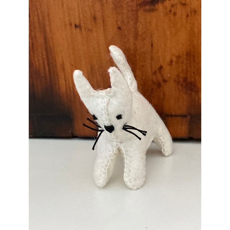 Dollhouse Soft Toy – FELT CAT, White