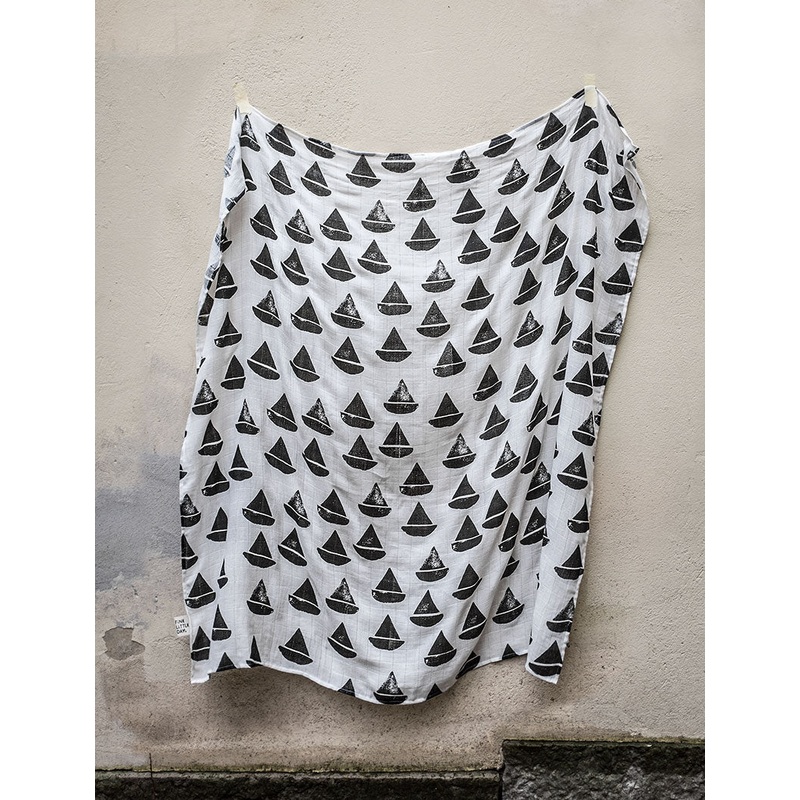 100% Organic Boat Boat Muslin Blanket, White/Black by Fine Little Day