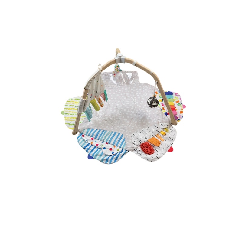 Lovevery The Play Gym with Play Strands