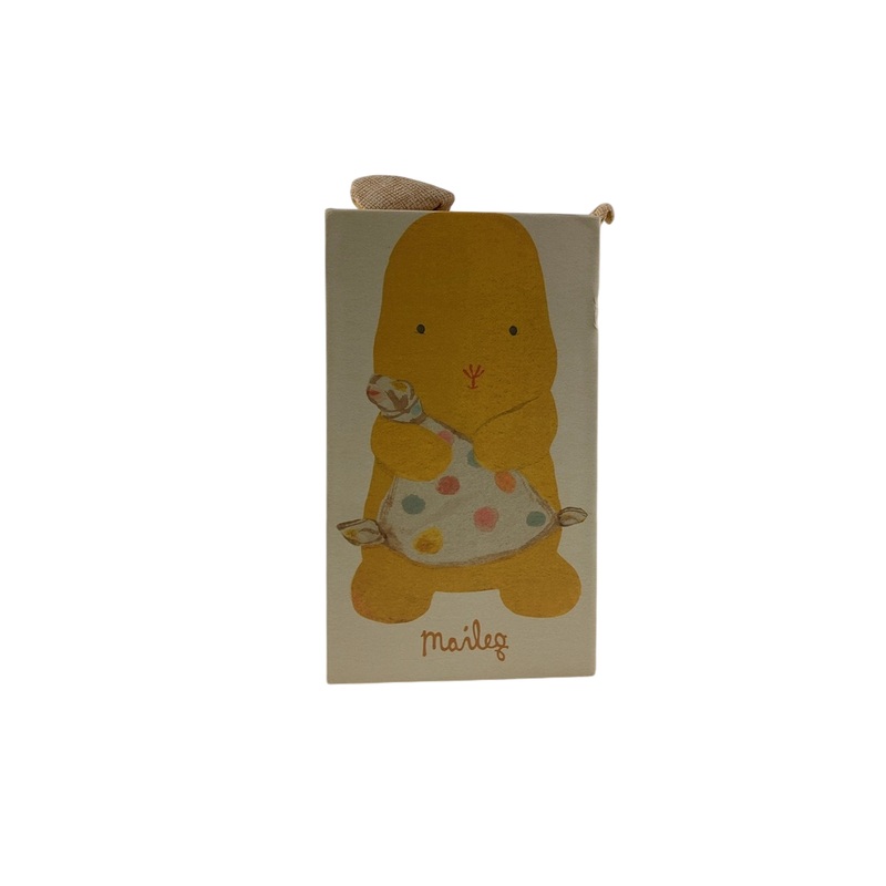 FireKing Compact Turtle Insulated Vertical File, 1-Hour Fire, 2 Legal/Letter File Drawers, Parchment, 17.75″ x 22.13″ x 27.75″ (FIR2R1822CPA) Each