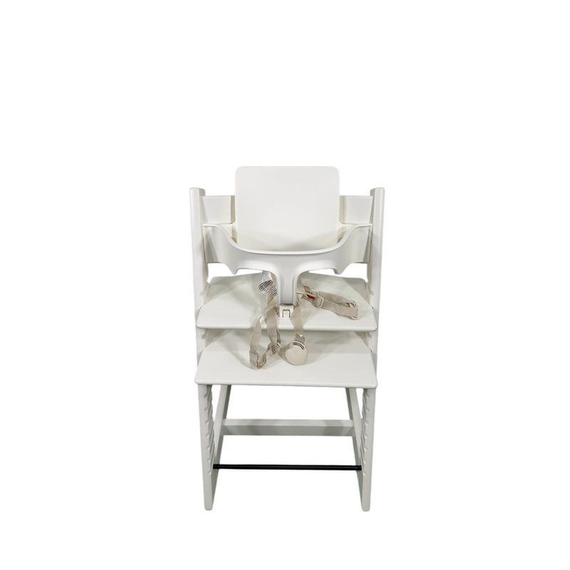 Fellowes Power Strip, 6 Outlets, 6 ft Cord, Platinum (FEL99028) Each