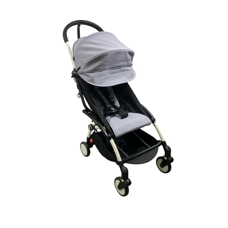 HON Tabletop, Square, 42″x42″x1-1/8″ , Sterling Ash (HONBTSQ42NLS1) Each