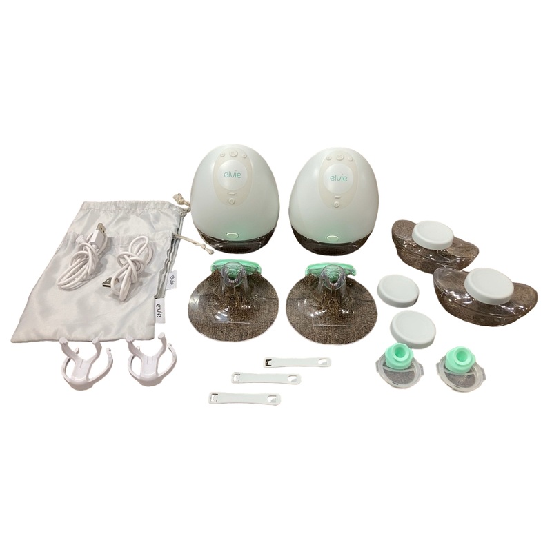 Advantus Frosted One-Card Rigid Badge Holders, Horizontal, Frosted 3.68″ x 2.75″ Holder, 3.38″ x 2.13″ Insert, 25/Box (AVT76075) Pack of 25