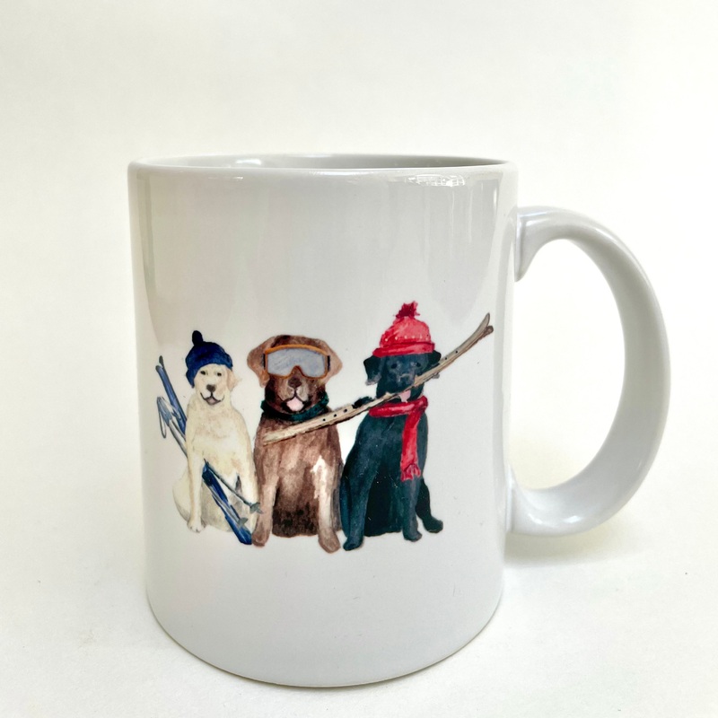three labs skiing mug