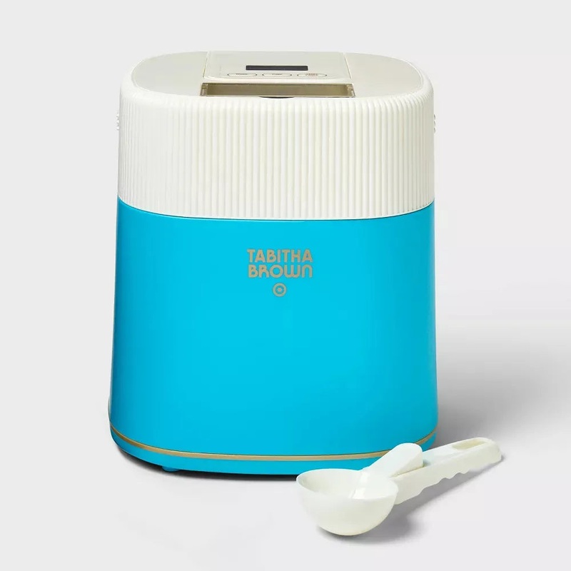 1.5qt Electric Ice Cream Maker- Light Blue