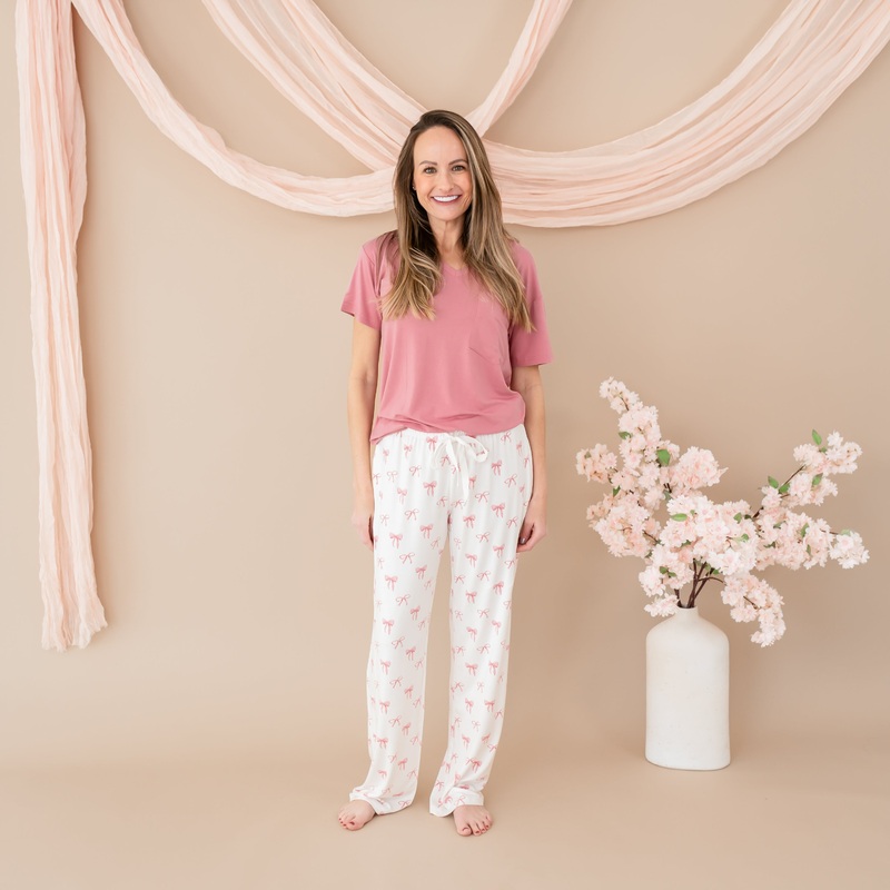 Women’s Lounge Pants in Bow