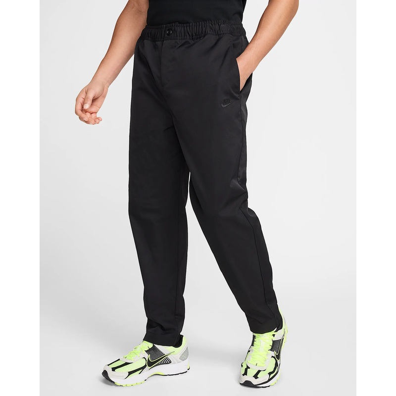 Men’s Club Woven Tapered Trousers